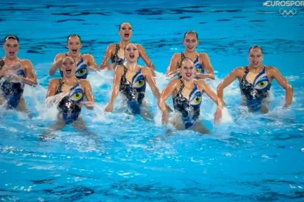 เหตุผลที่ออสเตรเลียเป็นชาติยักษ์ใหญ่ด้านการว่ายน้ำของโลก